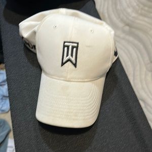 Tiger Woods Nike Golf hat
